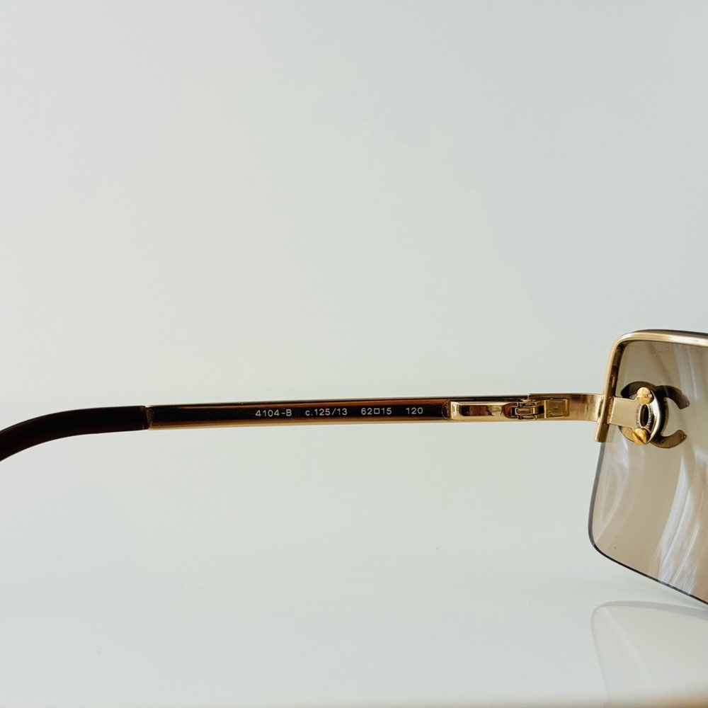 LIKE NEW✨ CHANEL RARE RIMLESS 4104-B Swarovski gold brown sunglasses - Picture 14 of 15